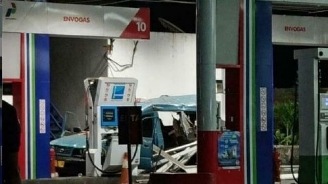 82771-angkot-meledak-di-depok-atinfodepok24