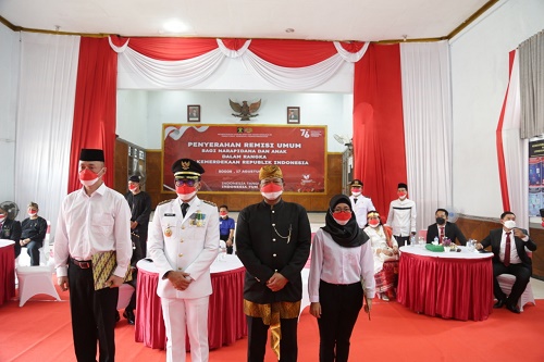 wali kota bogor bima arya menyerahkan remisi hut ri