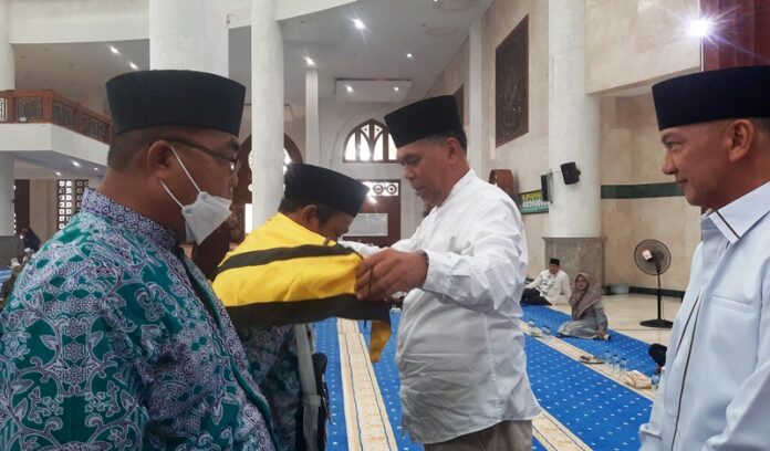 bupati natuna lepas jemaah haji
