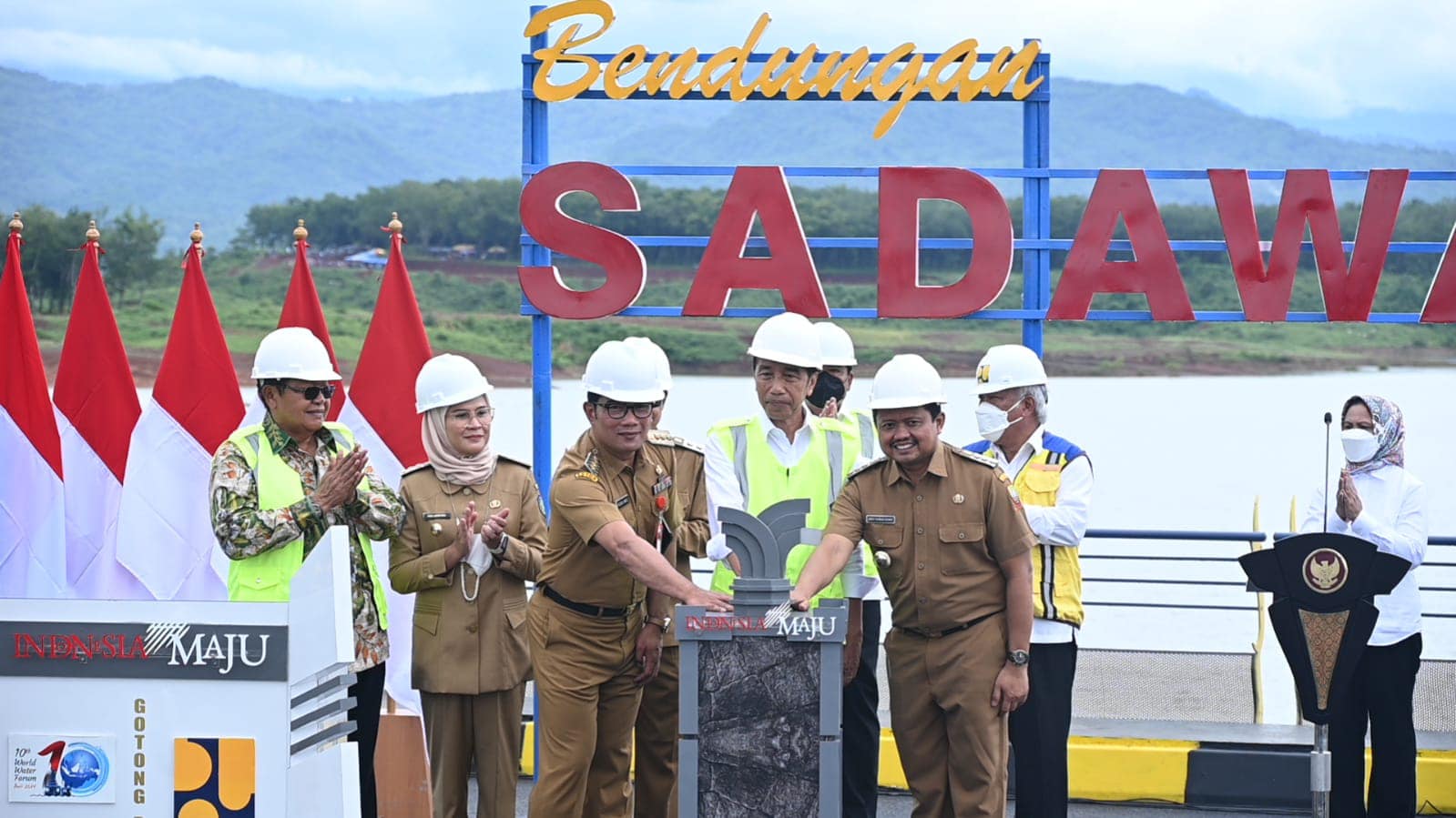 Presiden Joko Widodo Resmikan Bendungan Sadawarna