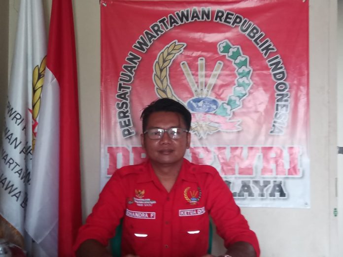 WhatsApp Image 2024-12-10 at 23.23.35