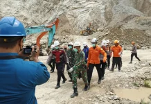 Korban Tewas Longsor Tambang Gunung Kuda Cirebon Jadi 21 Orang, 4 Masih Dicari