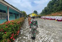 Sertu Olih Solih Jadi Perwira Upacara Peringatan Hari Sumpah Pemuda ke-97 di Desa Bukit Padi