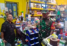 Babinsa Serma F.A. Sihombing Jalin Komsos dengan Pengusaha di Letung