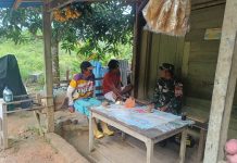 Babinsa Sertu Olih Solih Ajak Petani Perkuat Program Ketahanan Pangan di Bukit Padi