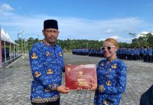 82 PNS Anambas Terima Satyalancana Karya Satya pada HUT Korpri ke-54