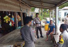 Dekatkan Diri dengan Warga, Bhabinkamtibmas Sambangi Masyarakat Desa Kelarik