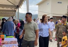 Hari Kedua Ramadhan, Bupati Anambas Aneng Kunjungi Bazar di Masjid Agung Baithul Makmur Siantan