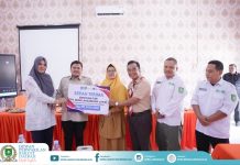 Ketua DPRD Bengkalis Serahkan CSR PT BLJ untuk Pembangunan Mushala SMA Negeri 9 Mandau