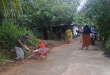 Sambut Ramadan 2026, Kades Syahroni Pimpin Gotong Royong Bersihkan Rumah Ibadah di Teluk Sunting