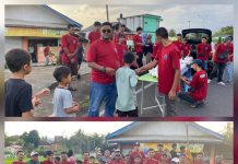 Kompas Singaparna Bagikan 500 Paket Takjil untuk Pengendara dan pejalan kaki yang melintas.