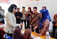 Komisi X DPR RI Soroti Krisis Ruang Kelas di SDN 004 Tebing, Dorong Penambahan Sekolah dan RKB
