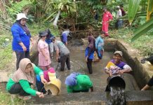 Di Bawah Terik yang Menggigit, Warga Candi Menjaga Nafas Air Desa