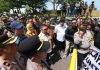 Marzuki Turun Temui Massa, Pastikan Ketua DPRD Kepri Duduk Bersama Nelayan Numbing Pekan Ini
