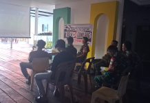Lewat Nobar Piala Dunia, Koramil 04/Letung Perkuat Komunikasi dengan Masyarakat