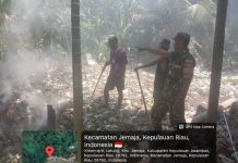 Babinsa Koptu Fian Hendratmo Dukung Pengelolaan Sampah, Ingatkan Warga Waspada Karhutla saat Musim Kemarau