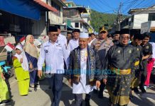 Hari Jadi Anambas ke-18 Disemarakkan Kedatangan Ustadz Das’ad Latif, Ribuan Jamaah Padati Penyambutan