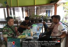 Babinsa Serma Edi Sucipto Perkuat Silaturahmi dan Ajak Warga Kuala Maras Tingkatkan Kewaspadaan Lingkungan