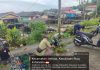 Babinsa Koramil 04/Letung Gotong Royong Bersama Warga Bersihkan Lingkungan Tanjung Sejongkong