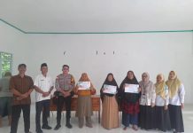 Kades Teluk Sunting Salurkan BLT-DD Agustus kepada 13 KPM, Warga Diimbau Waspada Cuaca Ekstrem