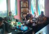 Sapi Masuk Ladang Warga, Serka Didih Sukiadi Fasilitasi Kesepakatan agar Konflik Tak Berlarut