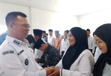 Lantik 25 Anggota BPD Siantan Tengah, Bupati Aneng: Jangan Bangga Jadi Pejabat, Kita Adalah Pelayan