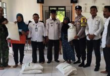 Serda Binran Dampingi Penyaluran Bantuan Beras untuk 61 KPM di Desa Landak