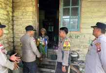 Jumat Berkah, Polsek Bunguran Timur Salurkan Sembako untuk 15 Warga Kurang Mampu di Natuna