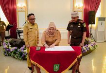 Pemkab Bengkalis Hibahkan 12 Aset Senilai Rp21,5 Miliar kepada Kejaksaan Negeri