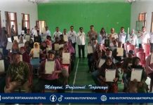 79 Sertipikat PTSL Diserahkan di Desa Lantongau: Kantah Buteng Tegaskan Komitmen Kepastian dan Perlindungan Hak Atas Tanah